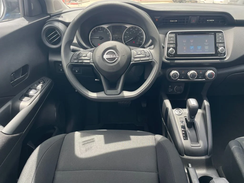 Used 2024 Blue Nissan S image 10