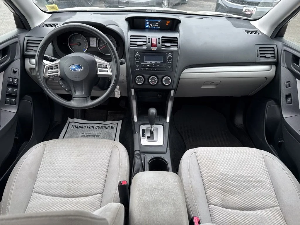 Used 2015 White Subaru 2.5i image 19