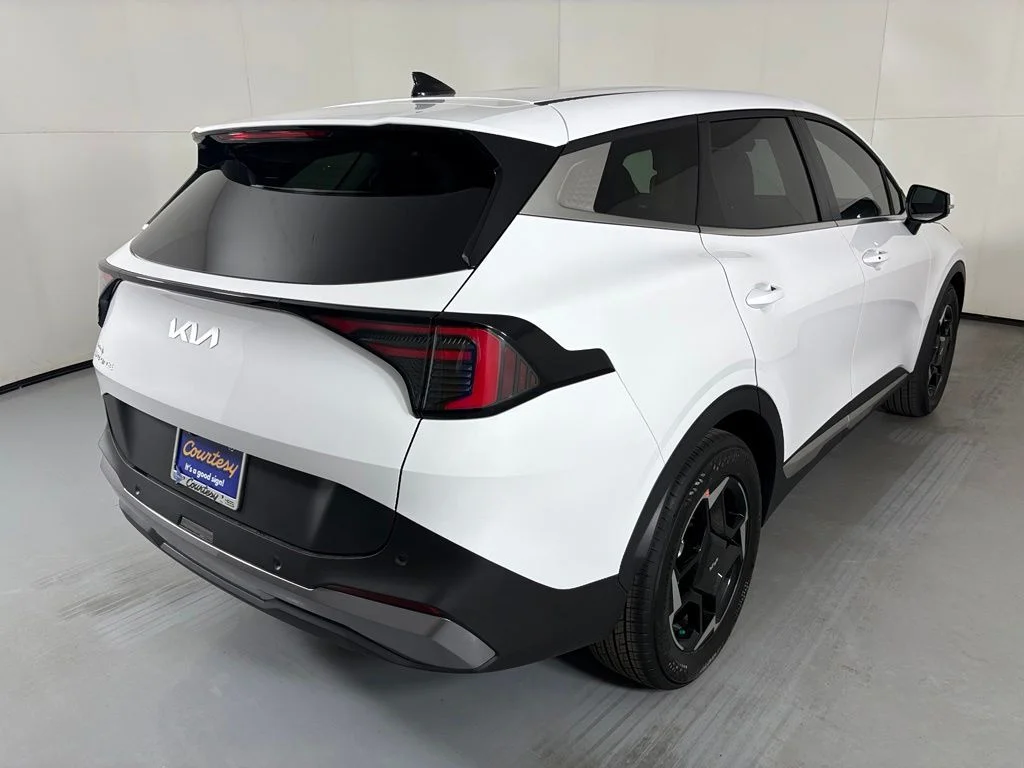 New 2026 Glacial White Pearl Kia EX image 8