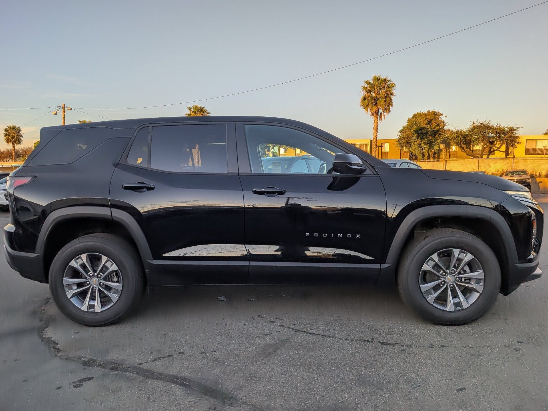 New 2027 Mosaic Black Metallic Chevrolet LT image 7