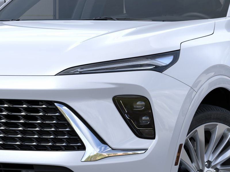 New 2026 Iridescent White Tricoat Buick Avenir image 10
