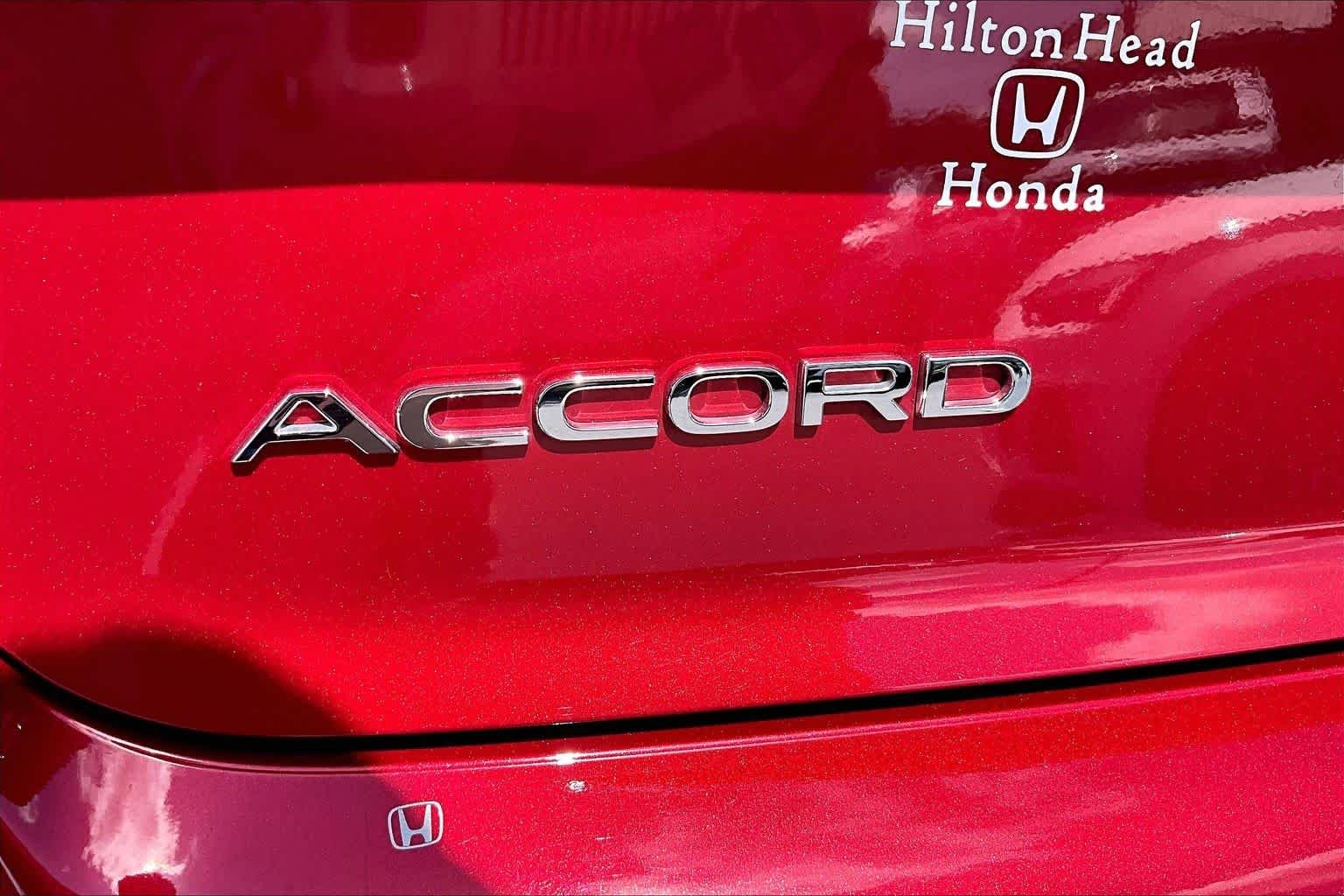 Used 2024 Radiant Red Metallic Honda Touring image 31