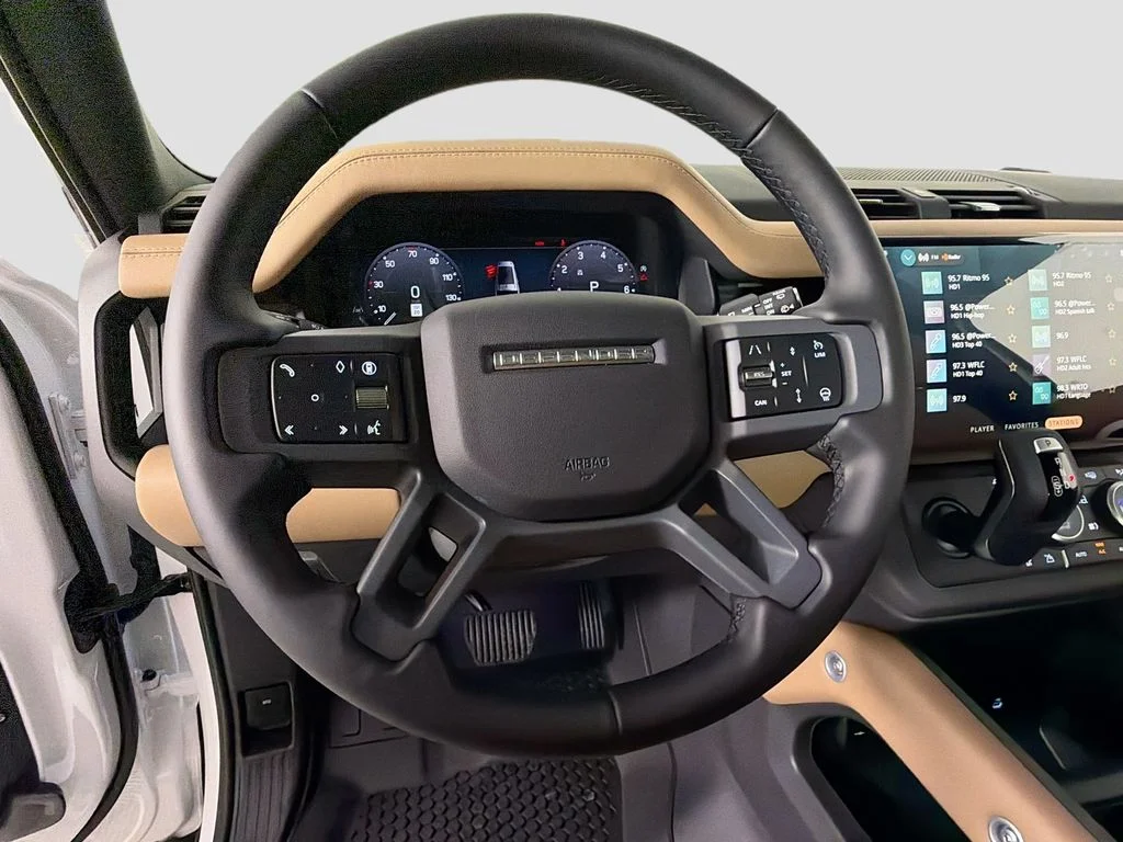 New 2026 Fuji White Land Rover X-Dynamic SE image 11