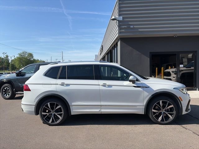 Certified Used 2023 Opal White Pearl Volkswagen SEL R-Line image 2