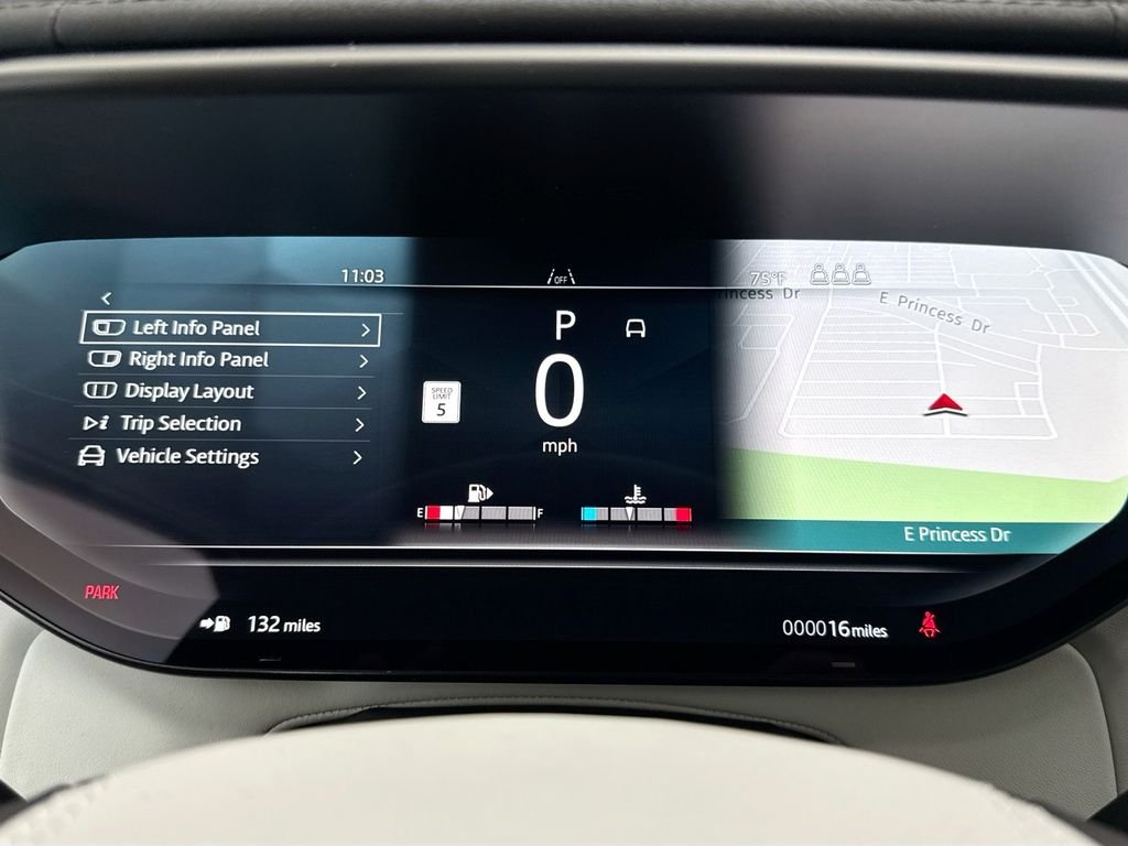 New 2026 Borasco Grey Land Rover SE image 33