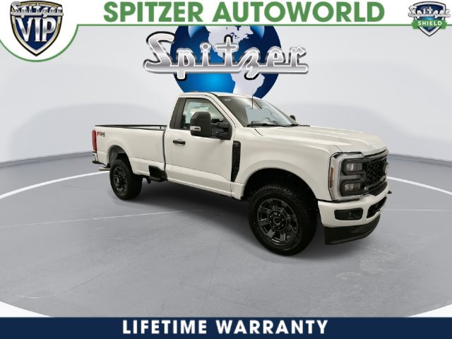 New 2027 Oxford White Ford F-350® XL image 3