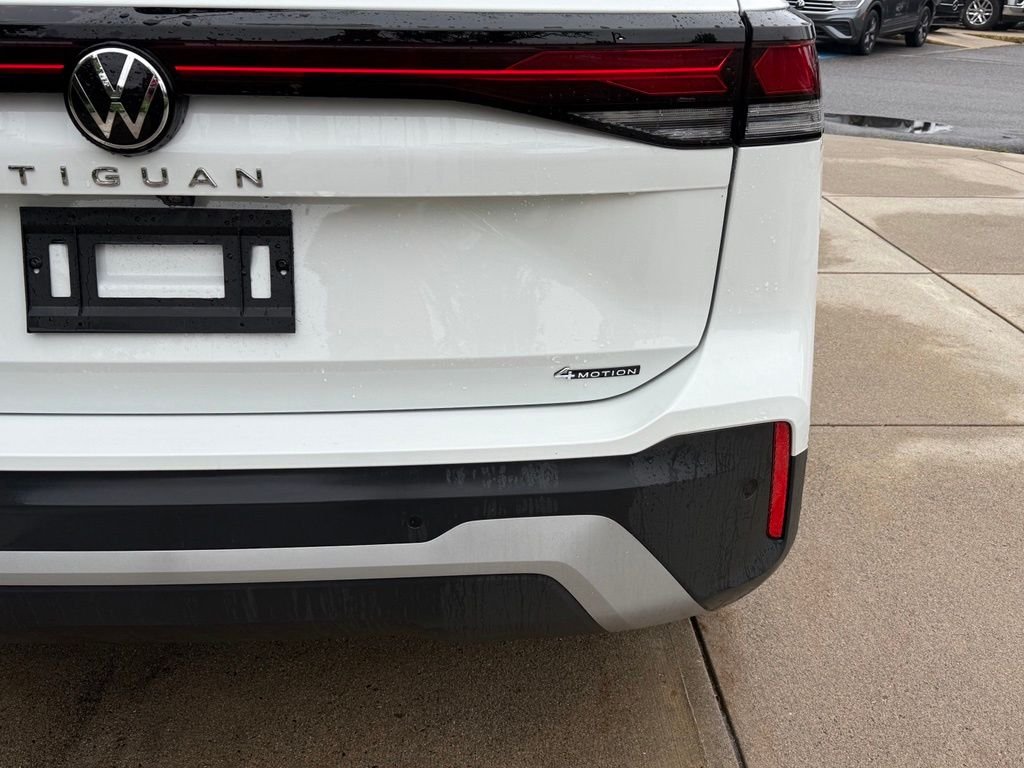 New 2026 White Volkswagen 2.0T SE image 14