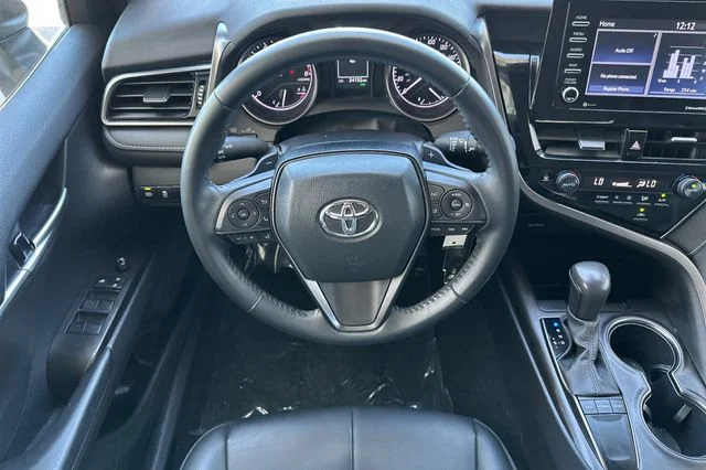 Used 2024 Ice Toyota SE image 17