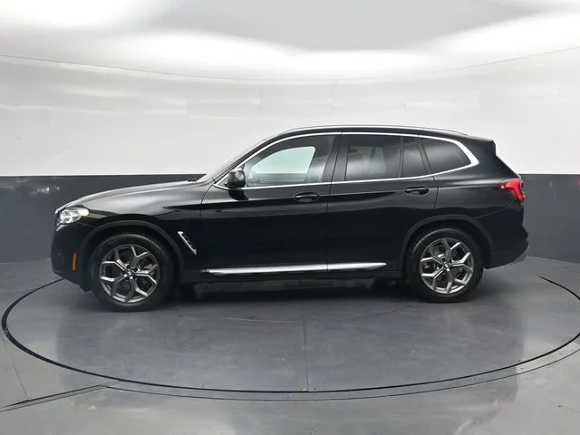 Used 2022 Black BMW xDrive30i image 8