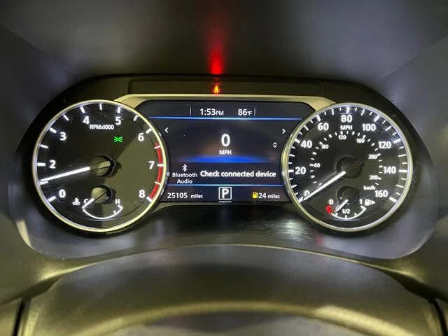 Used 2023 Orange Nissan SR image 13