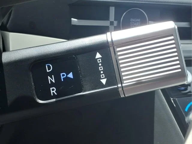 Used 2026  Hyundai SEL image 9