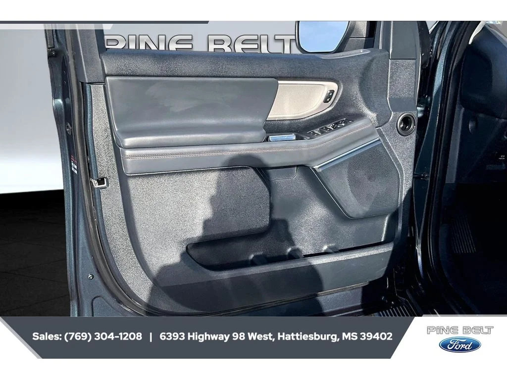 Used 2025 Stone Blue Metallic Ford Active image 17
