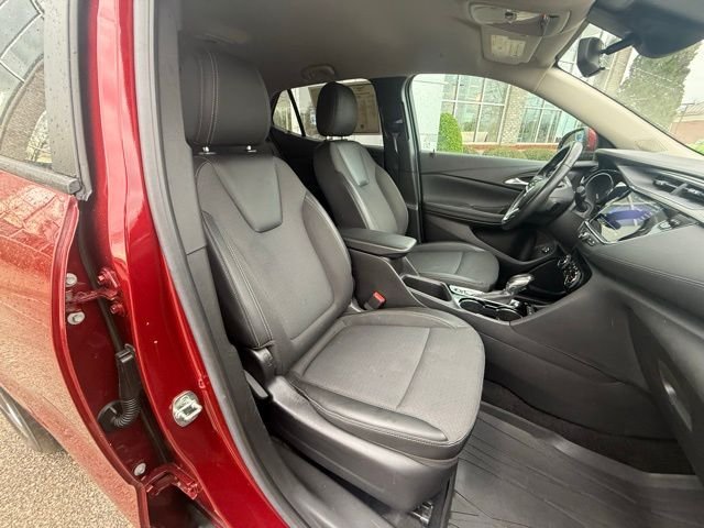 Used 2022 Red Buick Select image 30