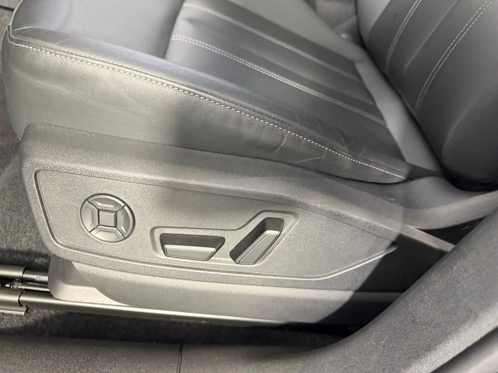 2025 Audi Q5 Premium - Photo 25