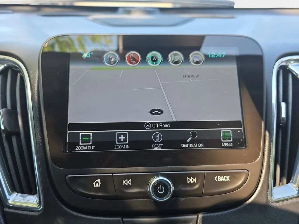 Used 2017 Beige Chevrolet Hybrid image 24