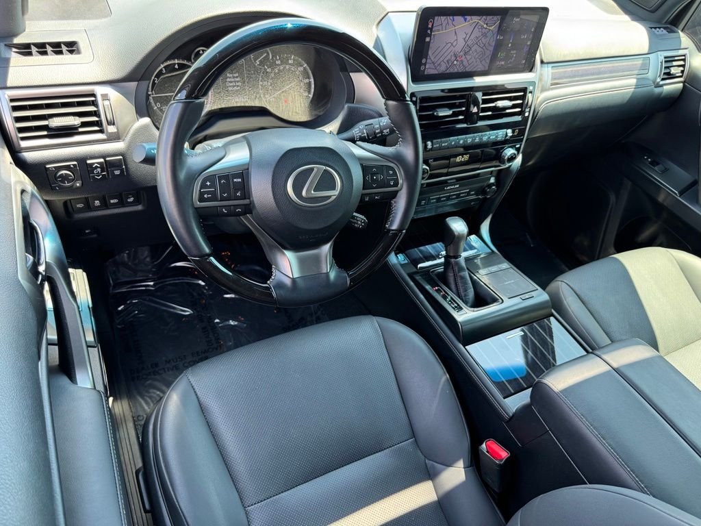 Used 2023 Black Lexus 460 image 27