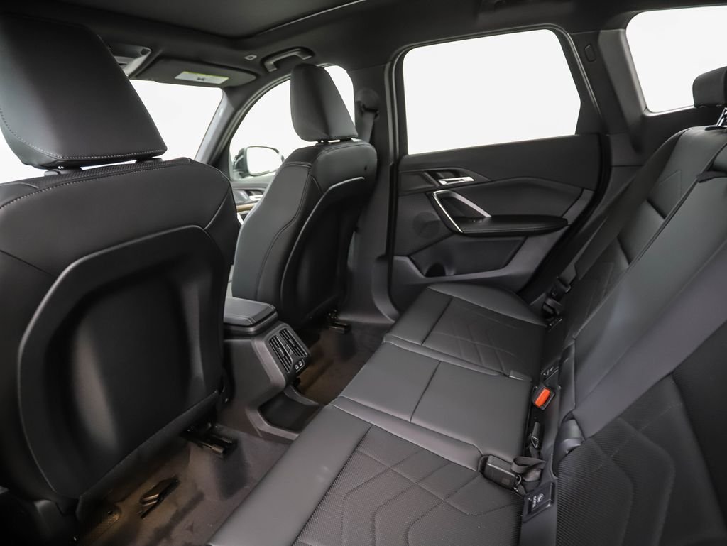 New 2027 Jet Black BMW xDrive28i image 21