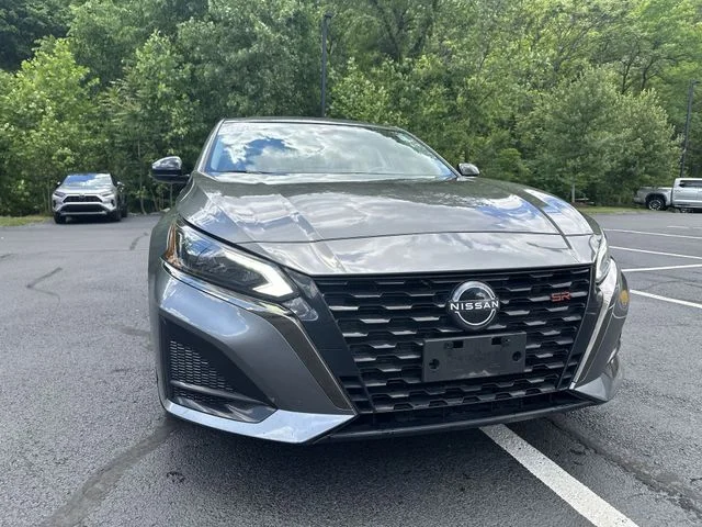 Used 2023 Gray Nissan 2.5 SR image 11