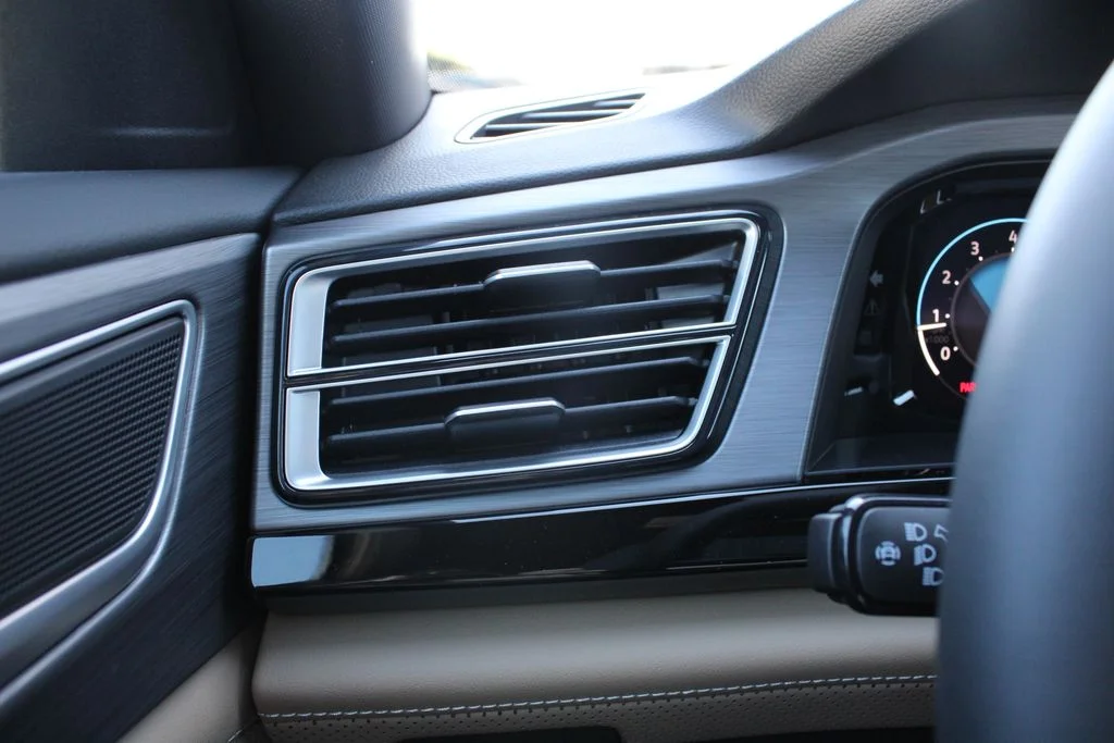 New 2026 Gray Volkswagen 2.0T SE w/Technology image 9