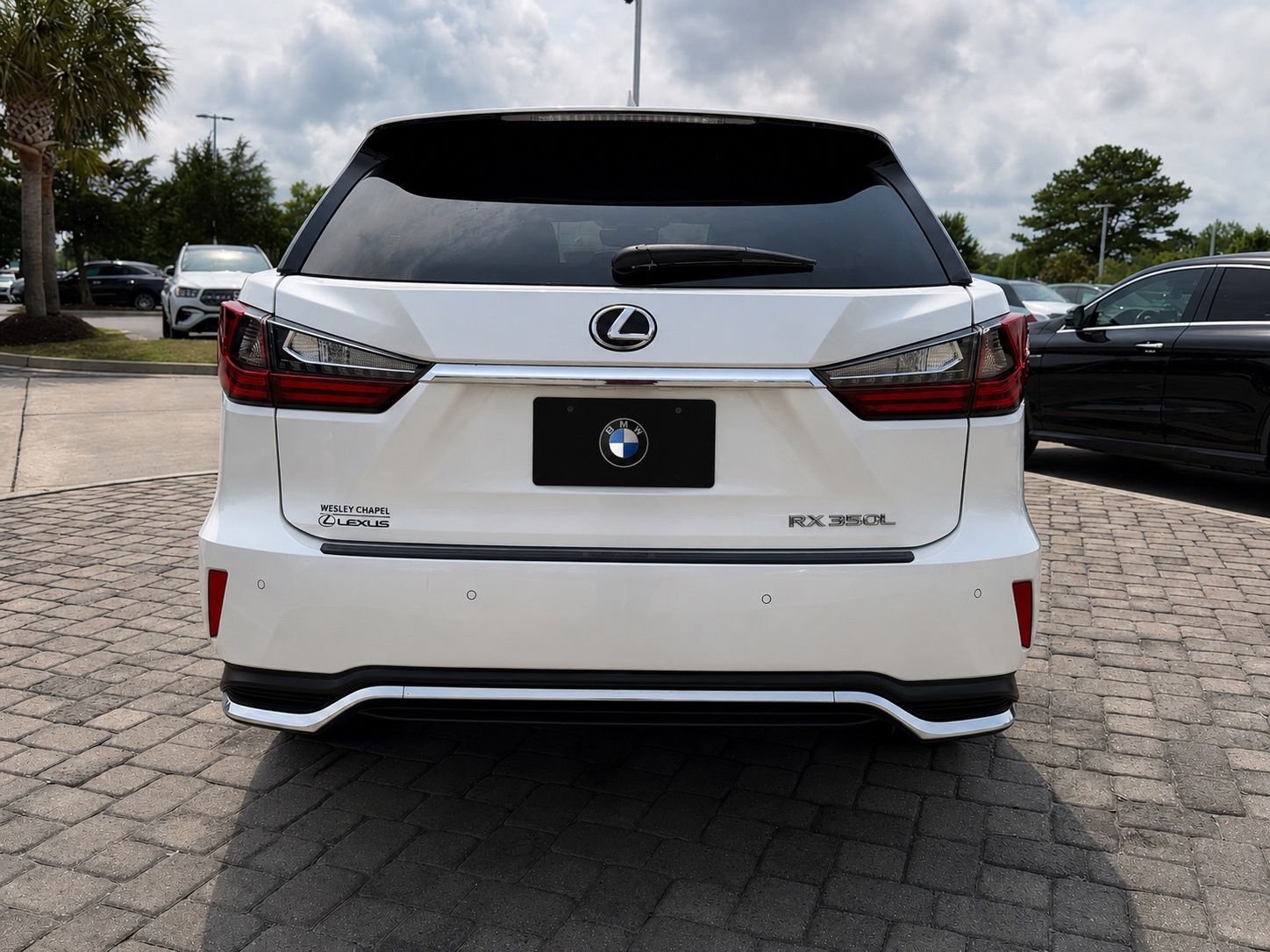 Used 2021 White Pearl Lexus 350L image 10