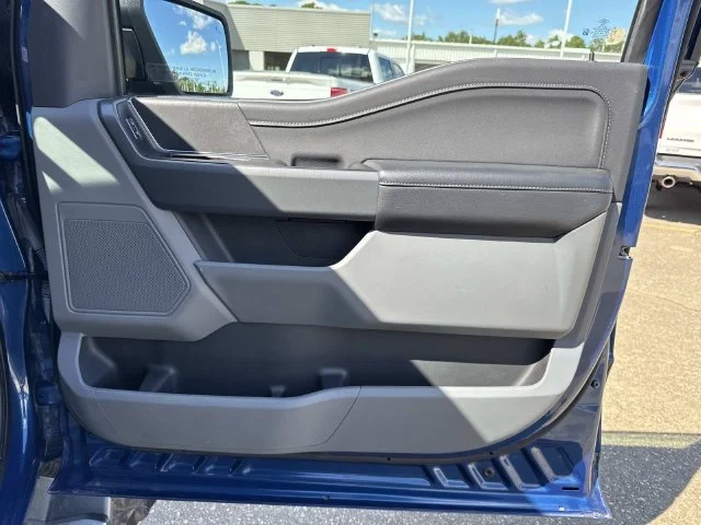 Used 2024 Blue Ford XLT image 38
