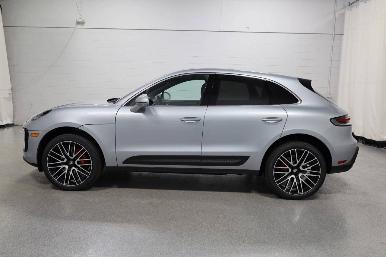 Used 2026 Dolomite Silver Metallic Porsche S image 2