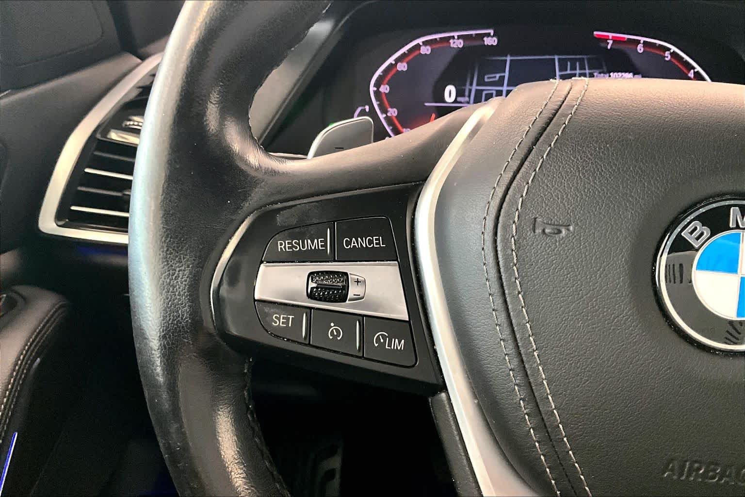 Used 2019 Phytonic Blue Metallic BMW xDrive40i image 23