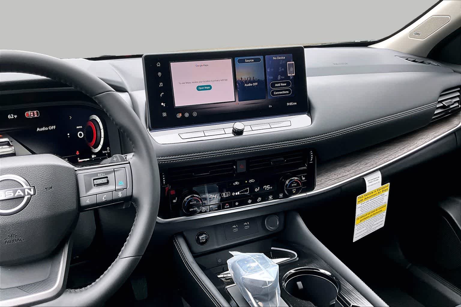New 2026 Obsidian Green Nissan Platinum image 6