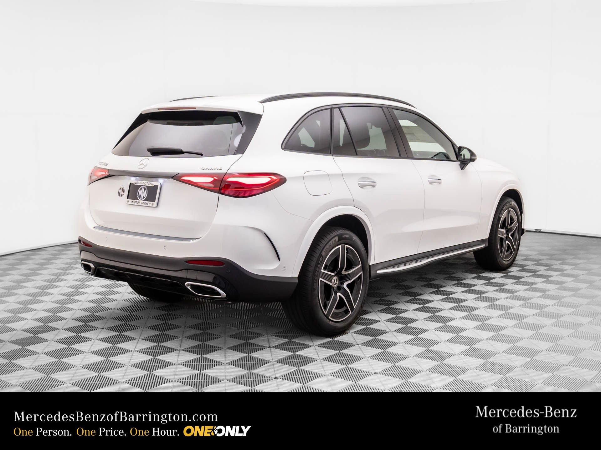 New 2026 Polar White Mercedes-Benz GLC 300 image 6