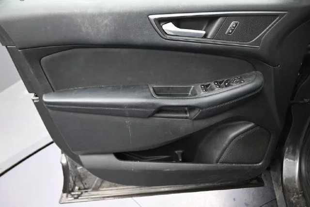Used 2017 Gray Ford SE image 21