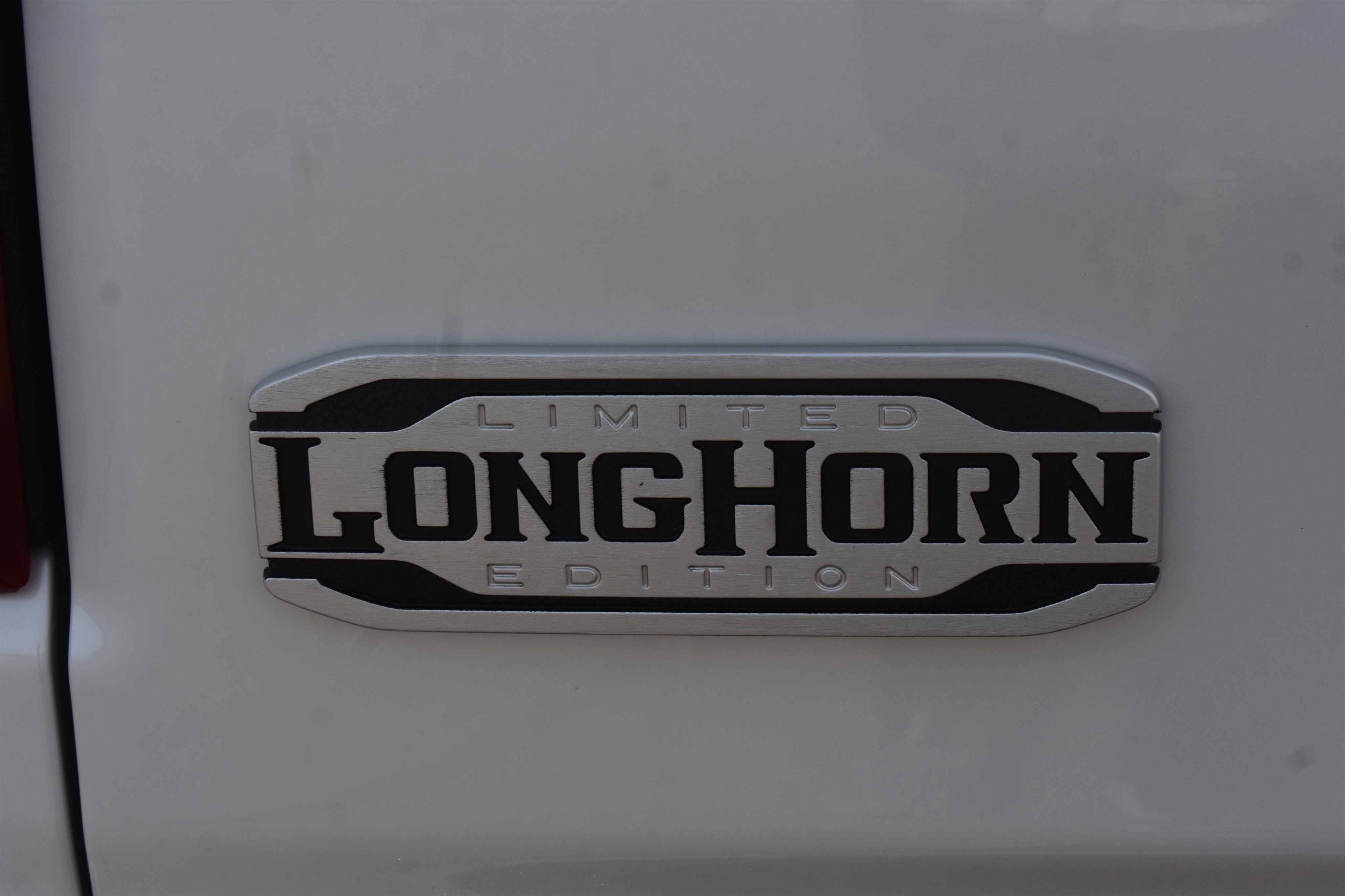 New 2026 Ivory White Tri-Coat Pearl-Coat Exterior Paint RAM Longhorn image 7