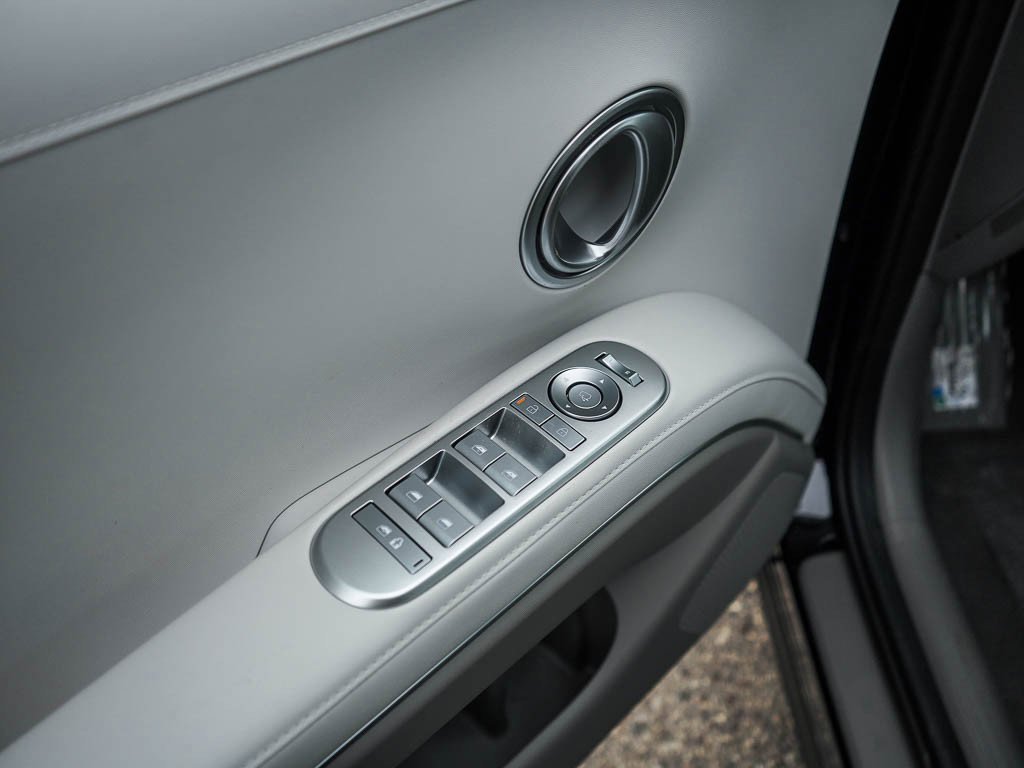 New 2026 Creamy White Pearl Hyundai SEL Premium 7P AWD image 20