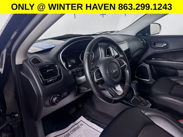 Used 2019 Black Jeep Latitude image 9