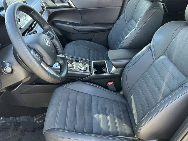New 2026 Gray Nissan SL image 9