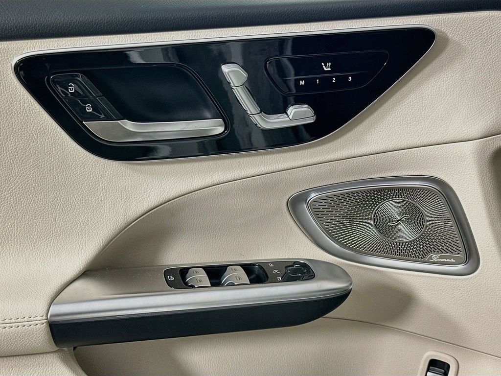 New 2026 Polar White Mercedes-Benz C 300 image 18