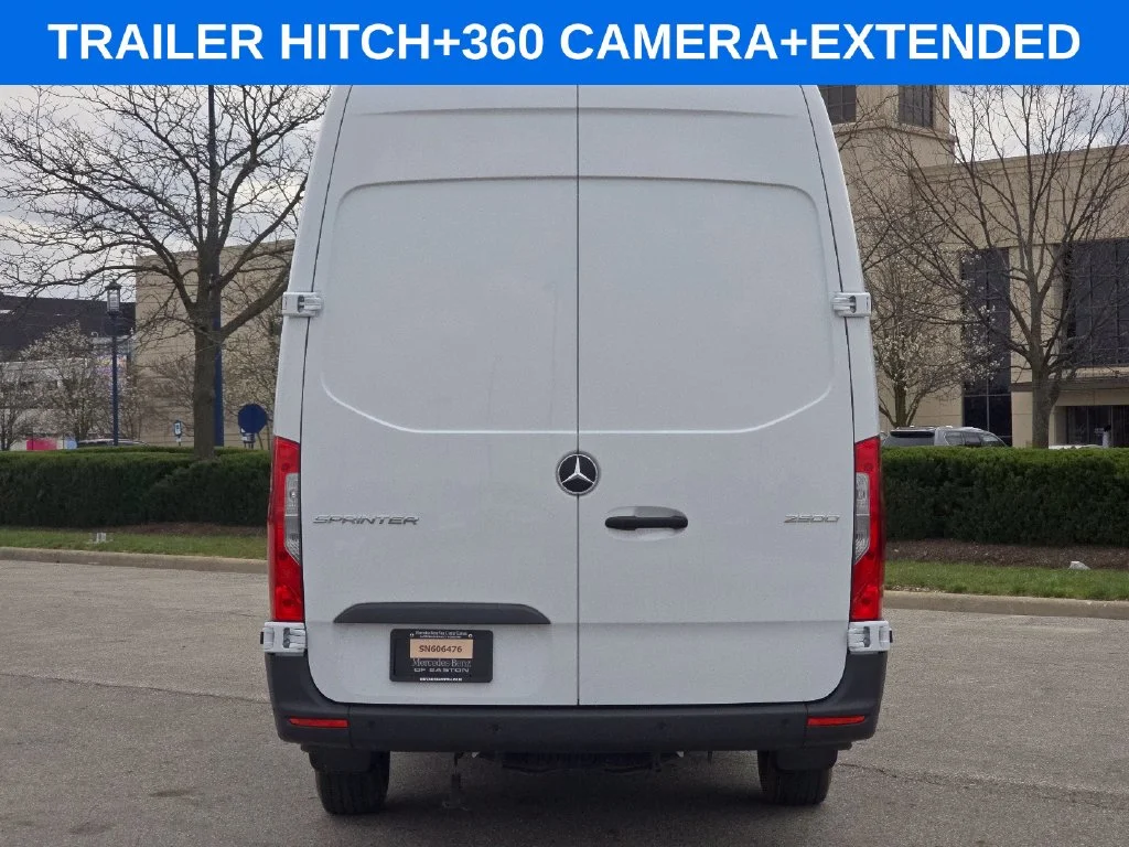 New 2026 Arctic White Mercedes-Benz Cargo 170 WB image 10