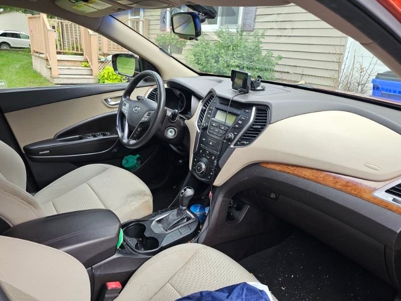 Used 2013 Brown Hyundai Base image 6
