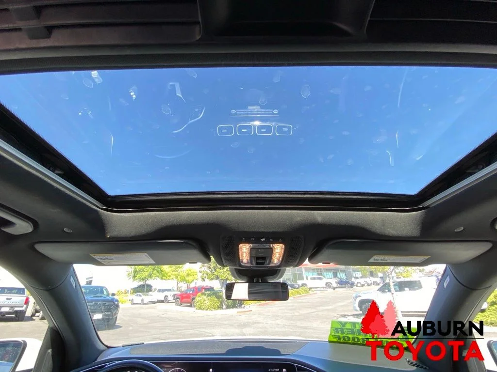 Used 2020 White Mercedes-Benz GLE 350 image 29
