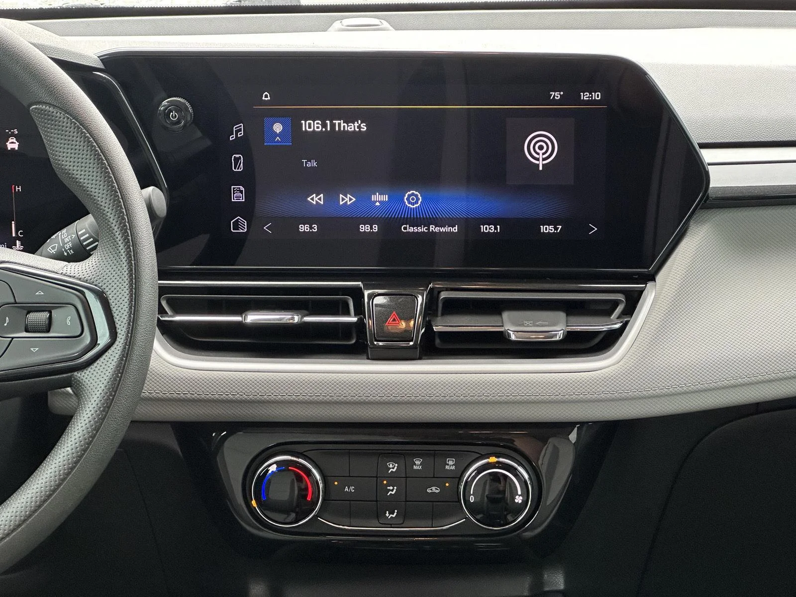 Used 2025 Mosaic Black Metallic Chevrolet LT image 13