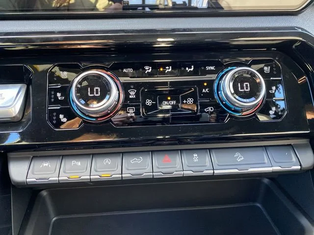 New 2026 Onyx Black GMC AT4 image 19