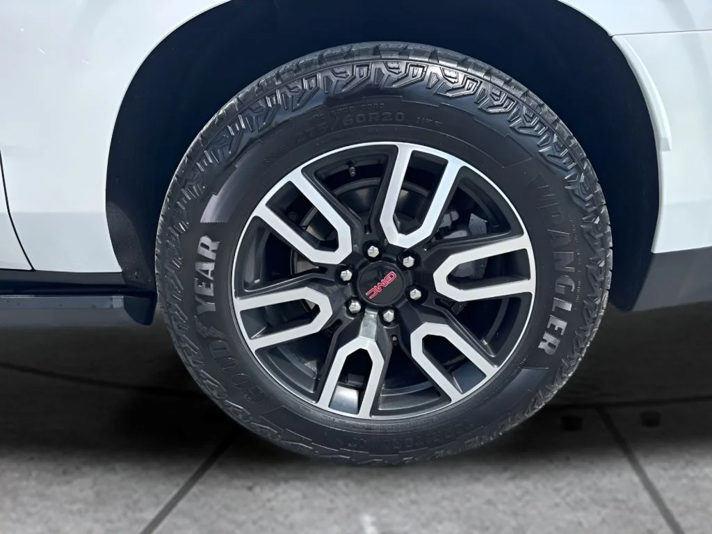 Used 2023 White GMC AT4 image 36