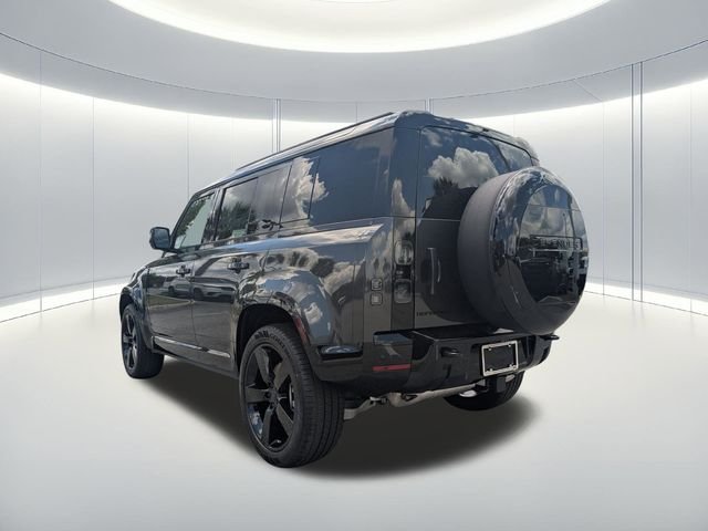 New 2026 Carpathian Grey Land Rover X-Dynamic SE image 8