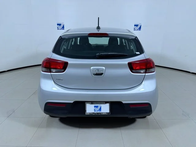 Used 2023 SILKY SILVER Kia S image 17