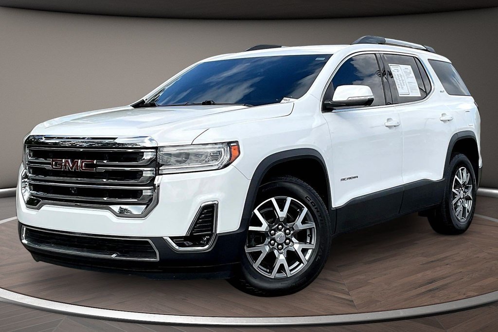 Used 2023 White GMC SLT image 2