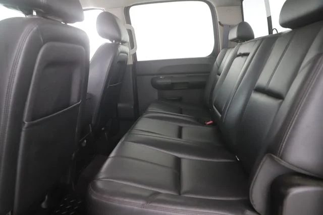 Used 2014 Red Chevrolet LT image 24