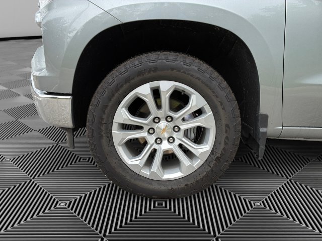 2026 Chevrolet Silverado 1500 LTZ - Photo 9