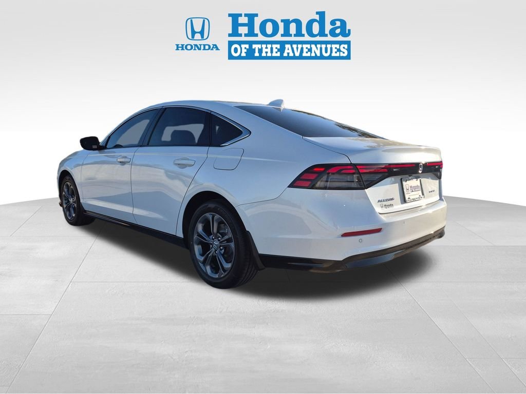 New 2026 Platinum White Pearl Honda EX-L image 5