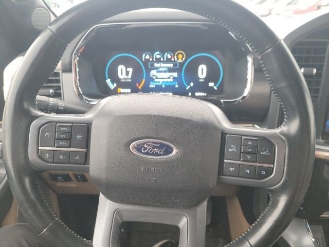 Used 2023 White Ford Lariat image 18