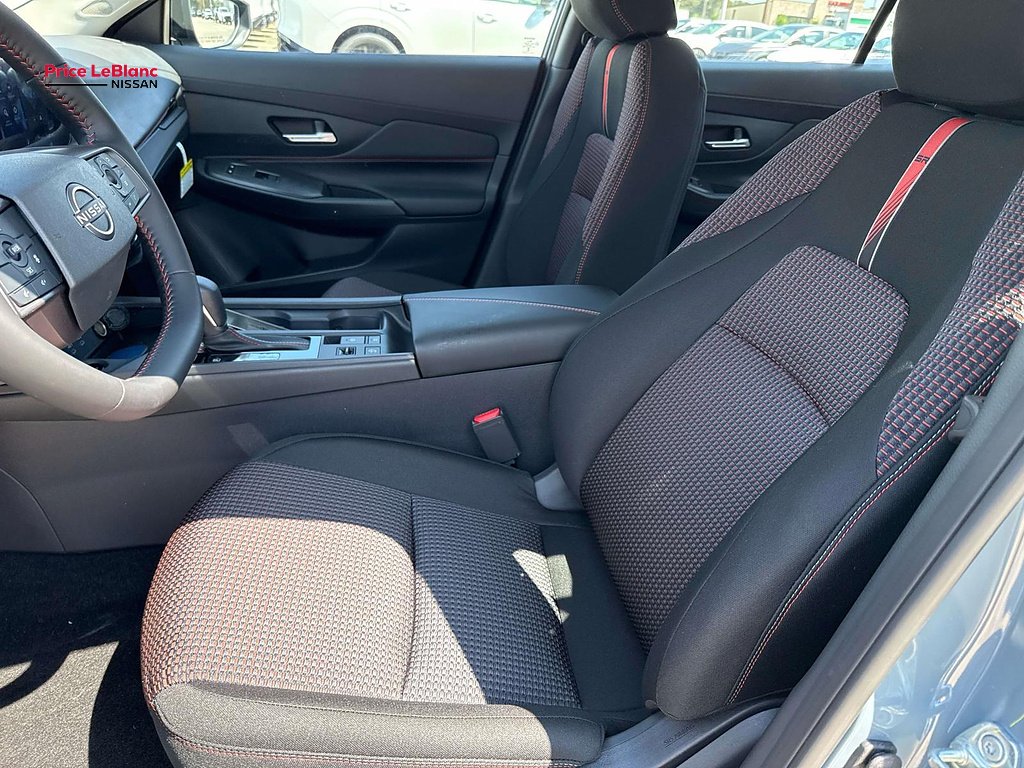 New 2027 Atlantic Gray Metallic / Super Black Two-tone Nissan SR image 8