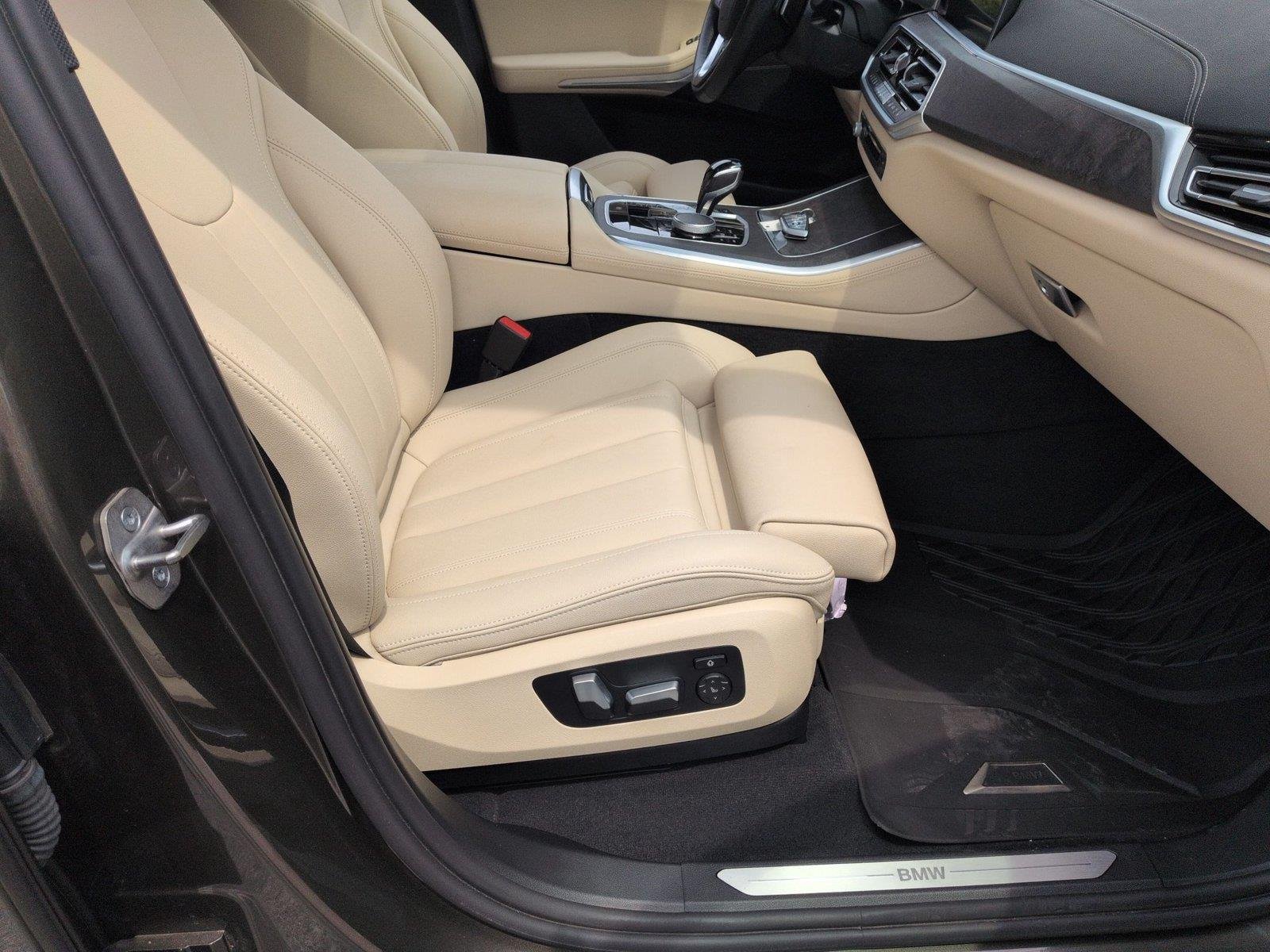 Used 2022 Manhattan Green Metallic BMW xDrive40i image 39